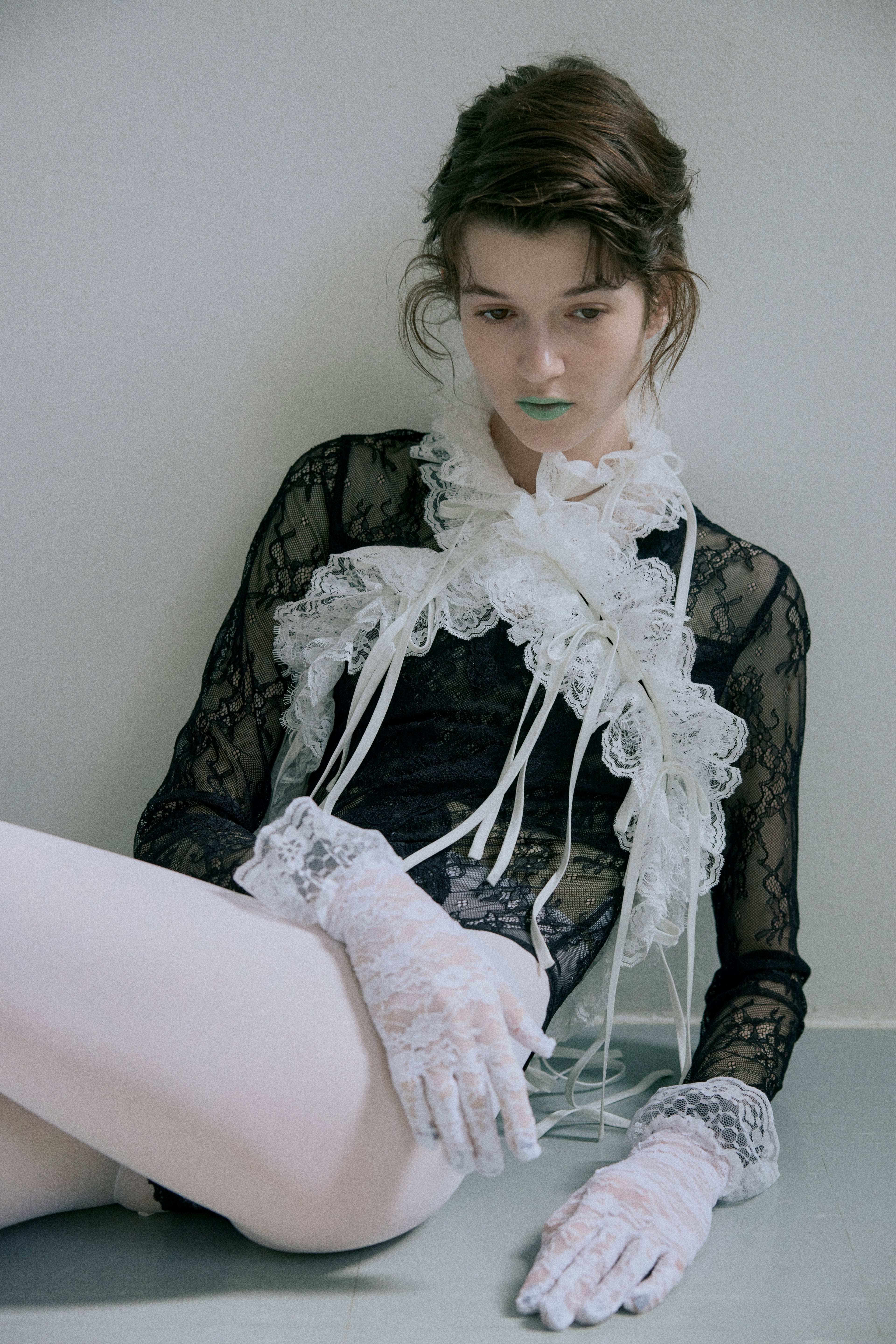 Lace Frill Scarf - White